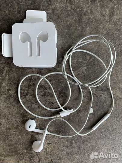 Оригинальные наушники Apple earpods