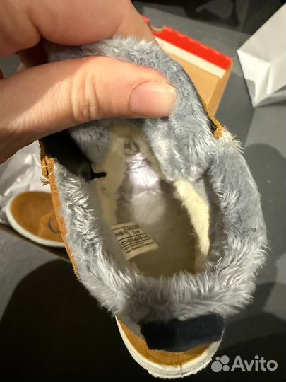 Ботинки зимние новые 28