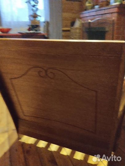 Кожаные диван и кресло на дубе