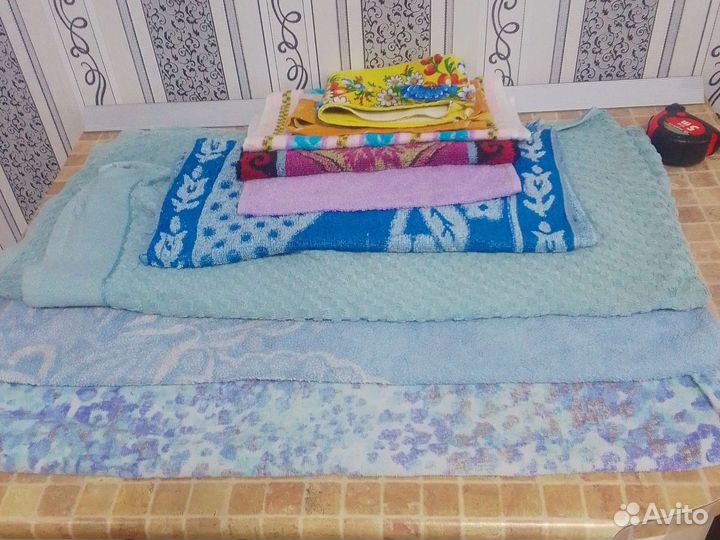 Пакетом полотенца на дачу, на ветошь