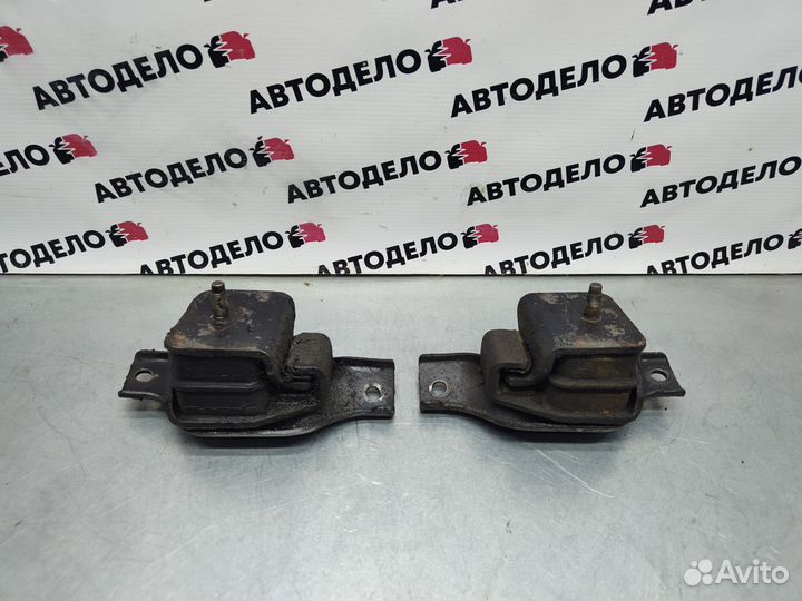 Подушка двс Subaru Legacy BG 1994 г.в