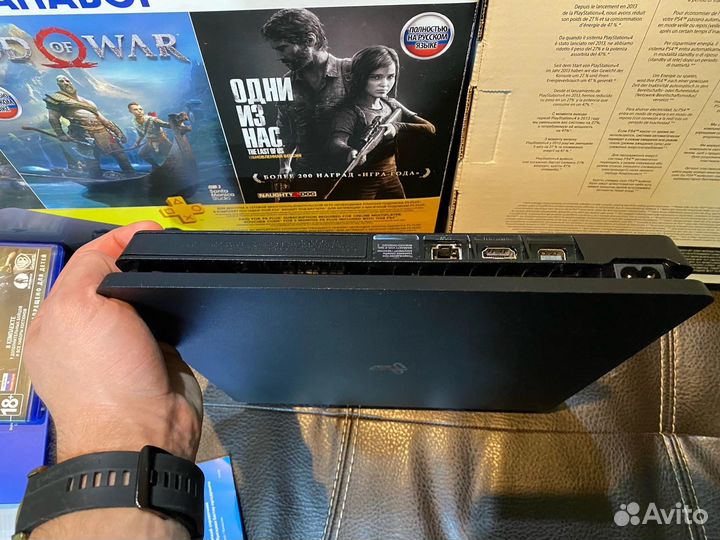 Игровая приставка ps4