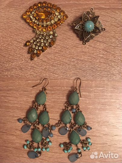 Серьги,браслеты (СССР),бусы,броши