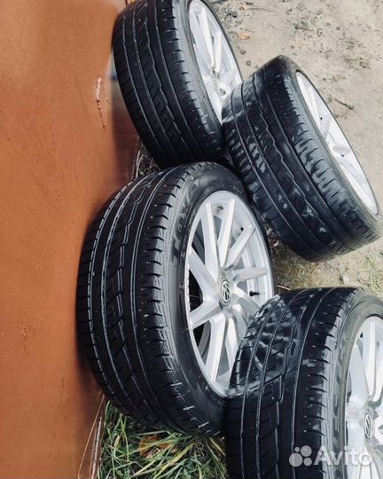 Колеса в сборе Vossen CVT R17 Polo sedan