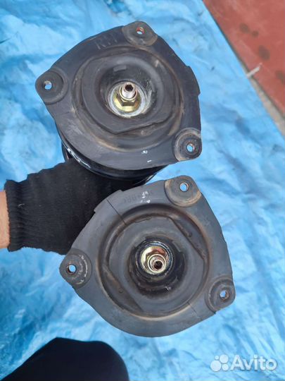 Амортизаторы передние Nissan tiida/Tiida Latio