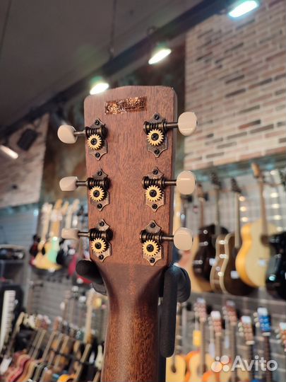 Электроакустическая гитара earth100SSF-SB