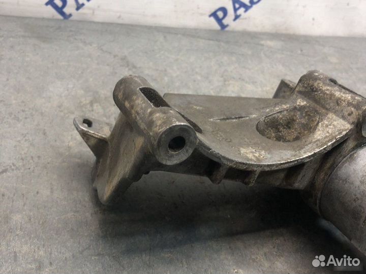 Кронштейн генератора Renault Megane 2 2002-2006