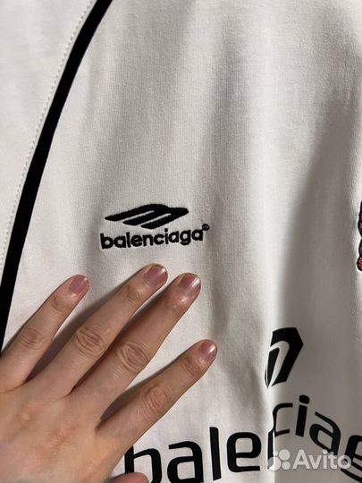 Лонгслив Balenciaga оверсайз soccer Tokyo