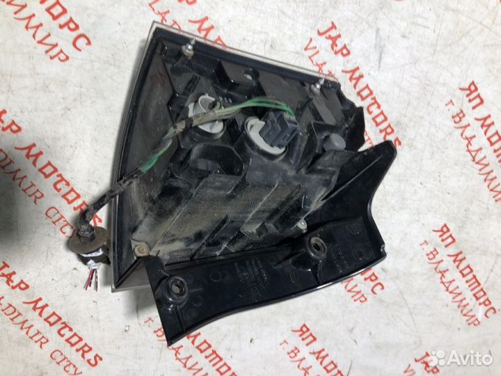 Фонарь задний правый Mitsubishi Outlander XL 4B12