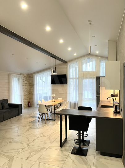 Коттедж 140 м² на участке 10 сот.