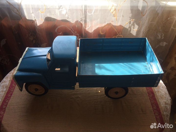 Игрушка металлическая газ, времен СССР