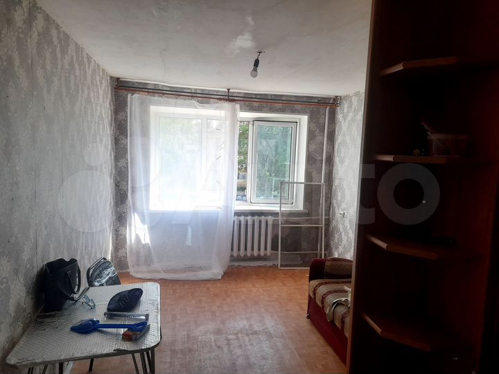 Комната 16 м² в 8-к., 3/5 эт.