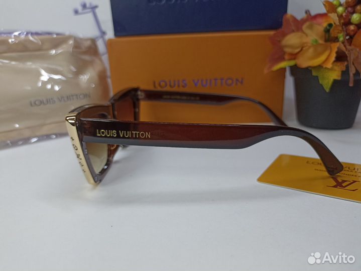 Солнцезащитные очки женские Louis Vuitton 0130