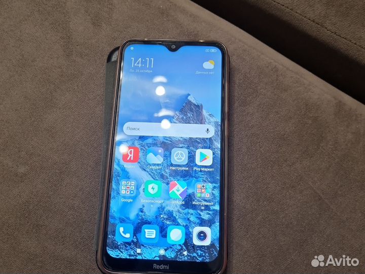 Xiaomi Redmi 8, 4/64 ГБ
