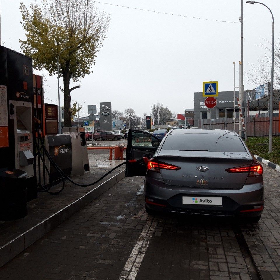 Hyundai Elantra: фото владельца