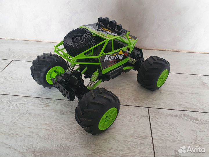 Радиоуправляемая машина краулер dexp Monster