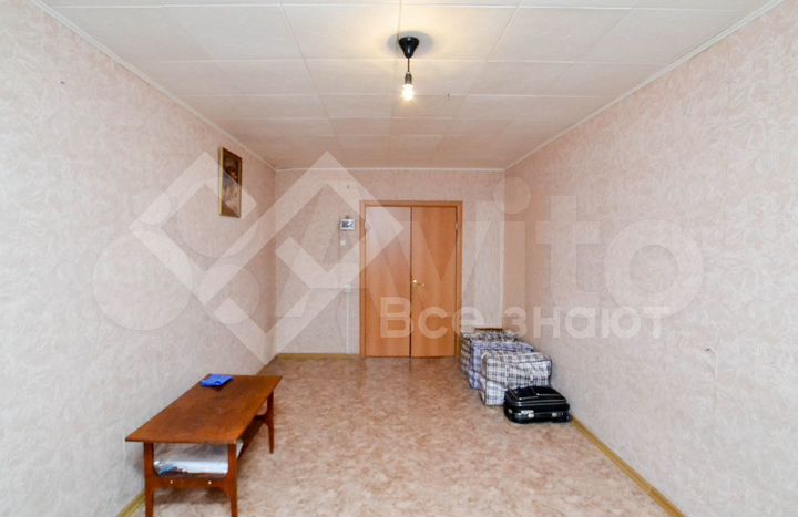 Комната 17,4 м² в 4-к., 1/9 эт.