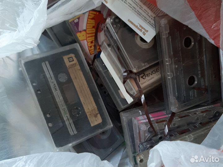 Аудиокассеты с записью