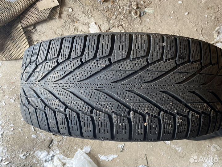 Nokian Tyres Hakkapeliitta R2 SUV 225/60 R17 103
