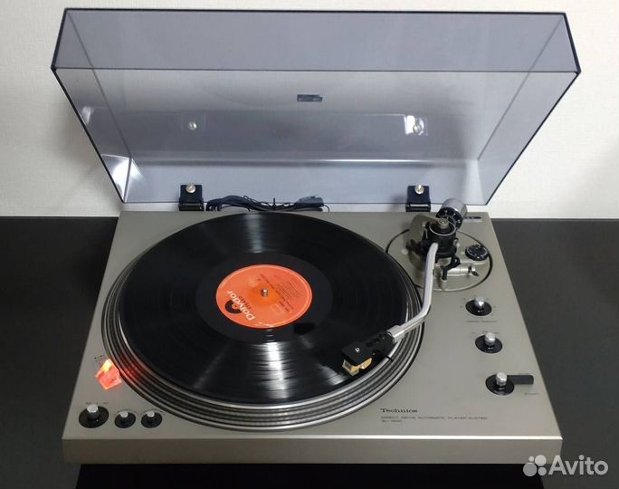 Проигрыватель винила Technics SL-1600 Отличный