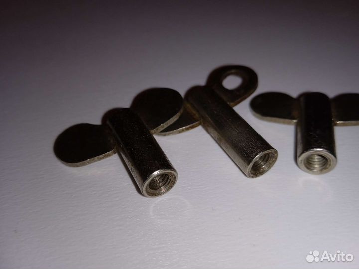 Ключики для часов заводные с резьбой