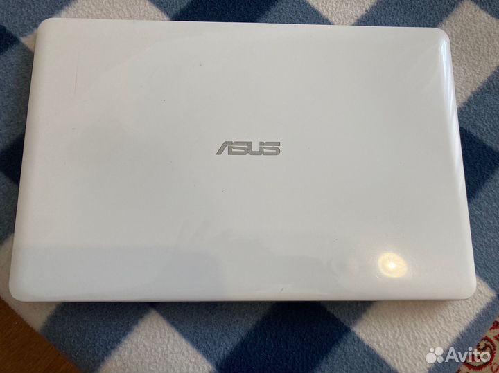 Ноутбук asus