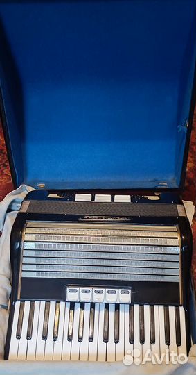 Аккордеон weltmeister 3 4