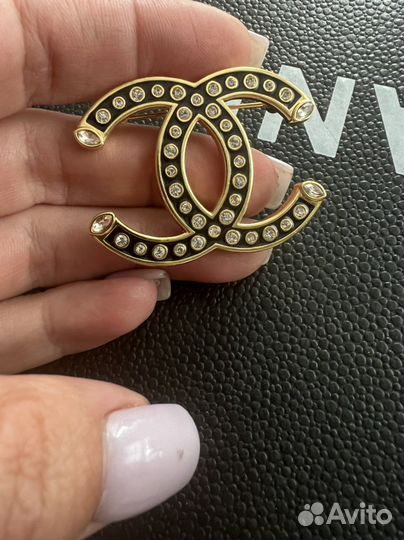 Брошь Chanel