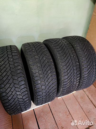 Gislaved Nord Frost 200 SUV 215/60 R17 98T