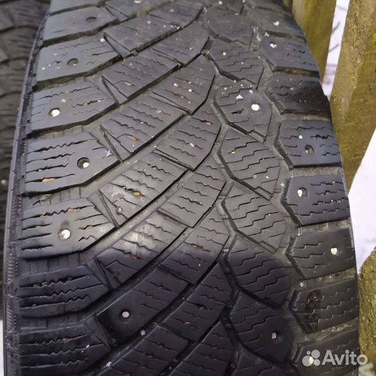 Gislaved Nord Frost 200 SUV 215/65 R16 102T