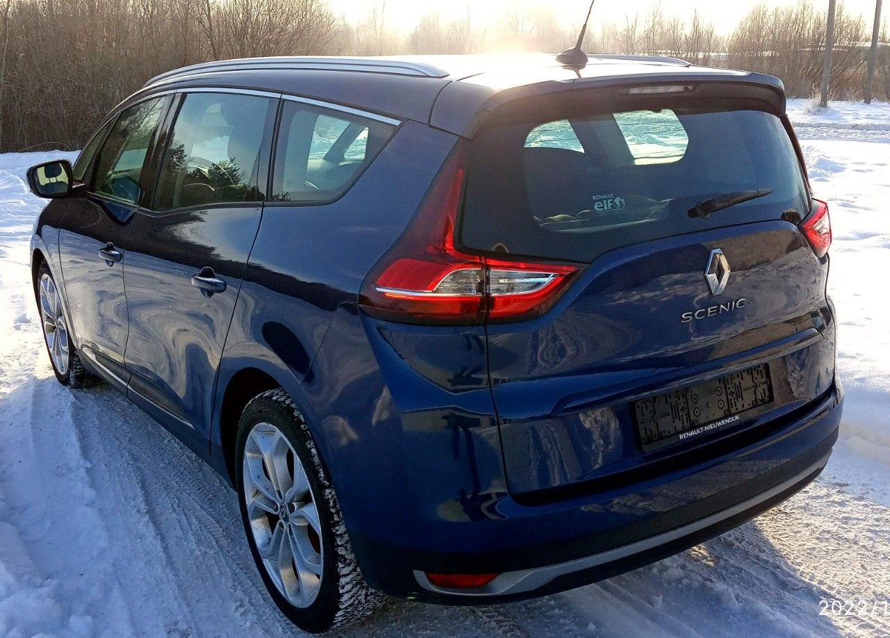 Renault Grand Scenic: фото владельца