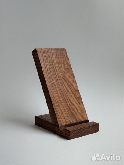 Подставка для телефона из дерева