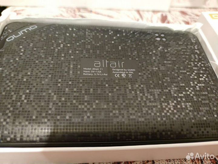 Планшет Qumo Altair 71