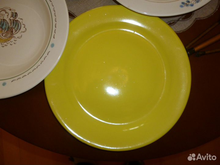 Тарелки зик, салатник, кувшин, горшочек и др