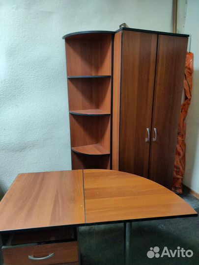 Офисная мебель бу