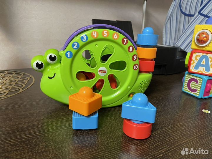 Развивающие игрушки fisher price