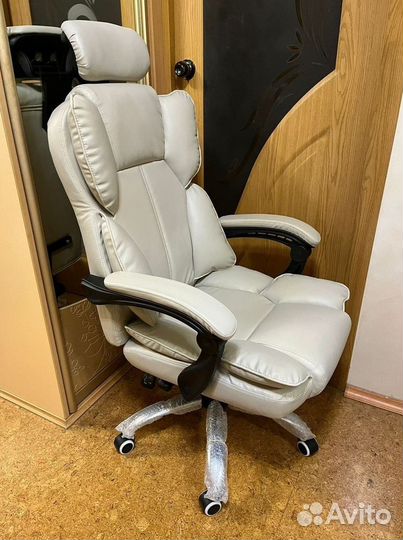 Кресло для игр. Игровое кресло с массажем