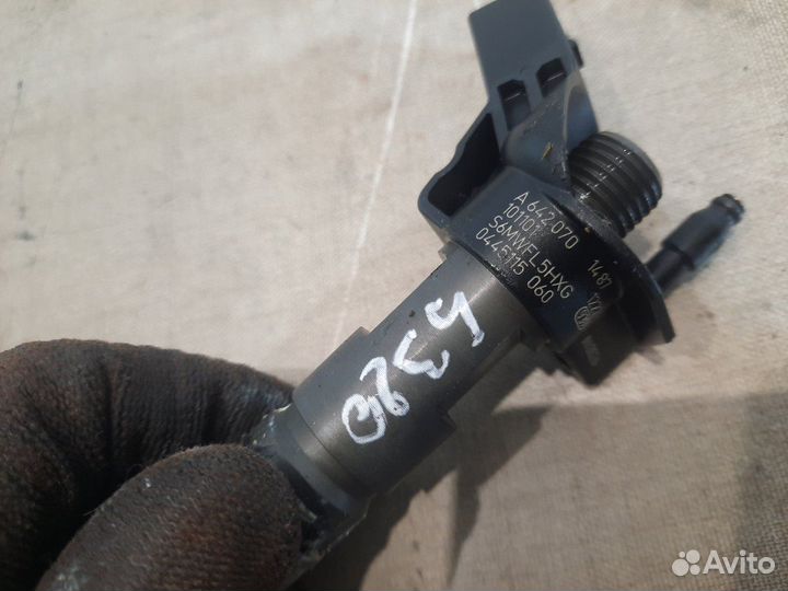 Форсунка топливная Mercedes E350 W212 642.850D