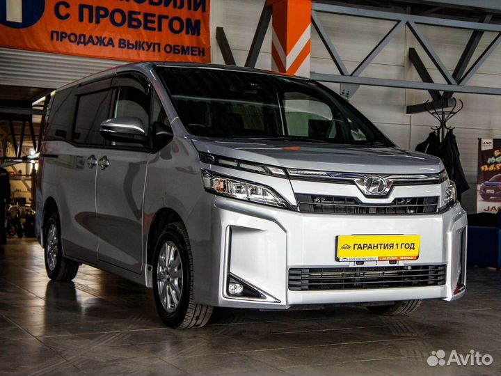Toyota Voxy, 2017