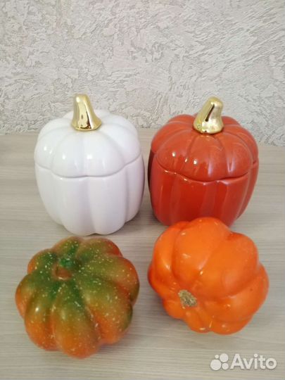Тыквы из стекла и керамики