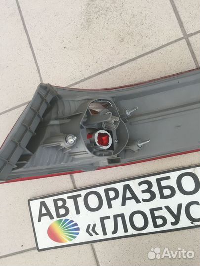Фонарь задний правый Тойота камри Toyota Camry