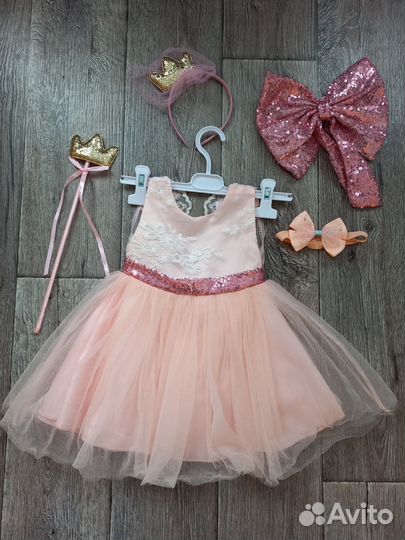 Детское нарядное платье на годик