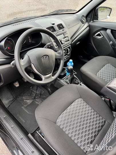 LADA Granta 1.6 МТ, 2023, битый, 16 000 км