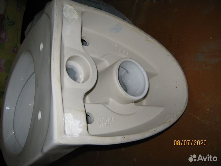 Унитаз настенный