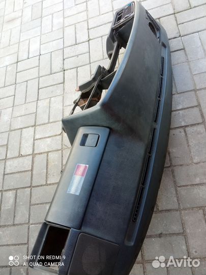 Торпедо с бардачком от Фольксваген пассат б-3