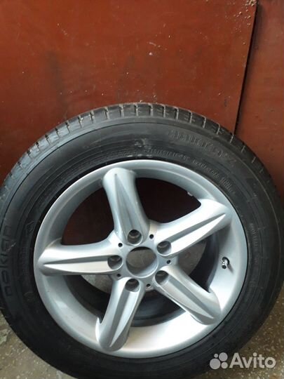 Nokian Tyres Hakka Black 215/5 R32