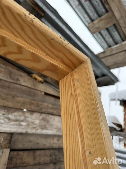 Дверь из массива дерева