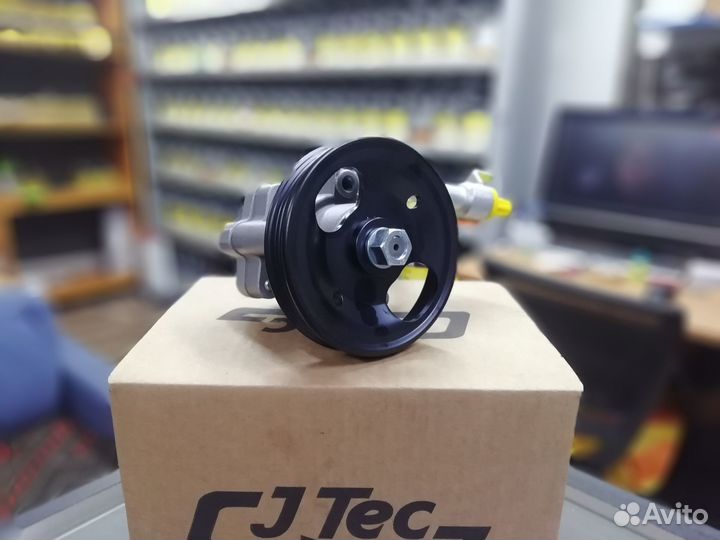 Насос гура Nissan Navara Pathfinder R51 D40