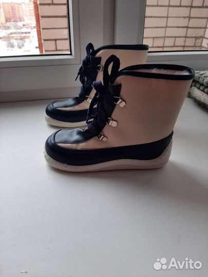 Ботинки детские 30 размер,Белград