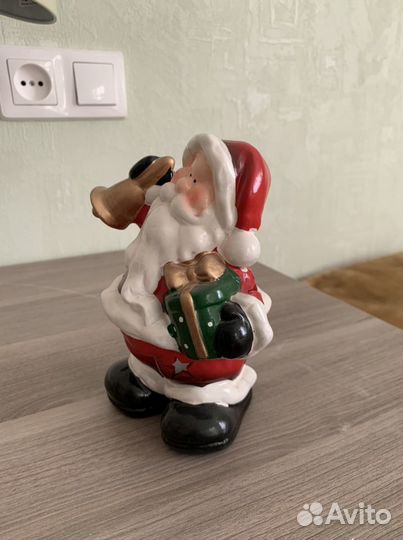 Фарфоровый подсвечник статуэтка дед мороз